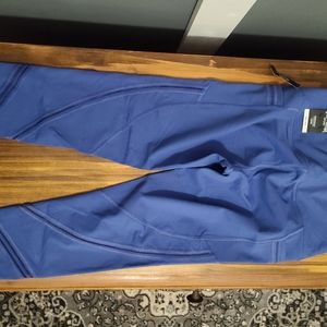 Capri Length Knockout tights